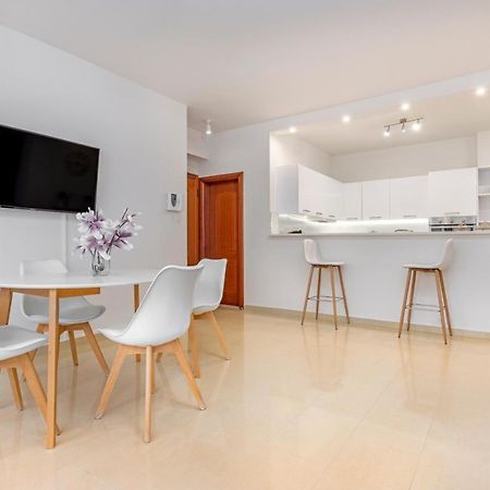 Central Luxurious Apartments Close To The Sea Rhodes City Exterior photo